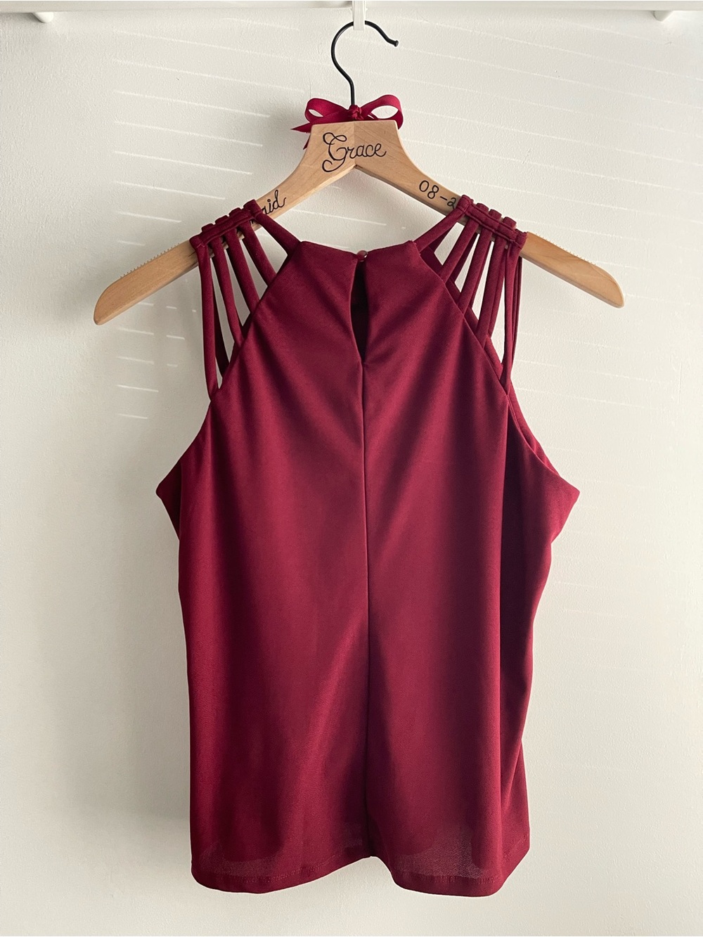 Burgundy Strappy Halter Tank Top Size S Minimalist Cami Summer Casual Clean Girl - Picture 2 of 10